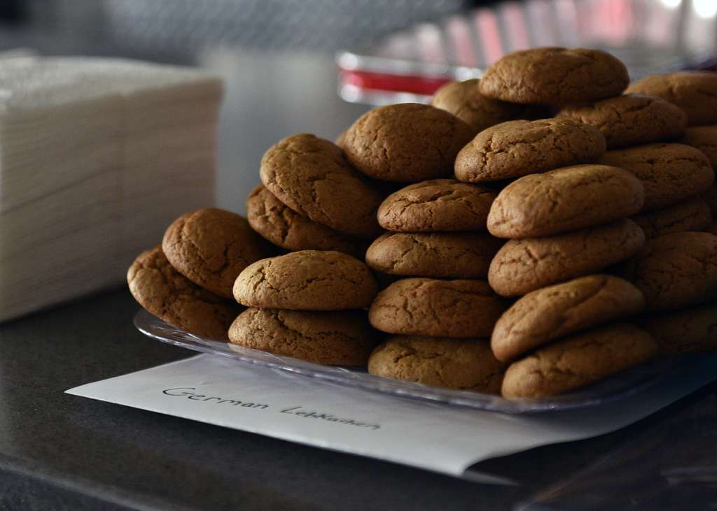 national chocolate chip cookies day deals from Deux