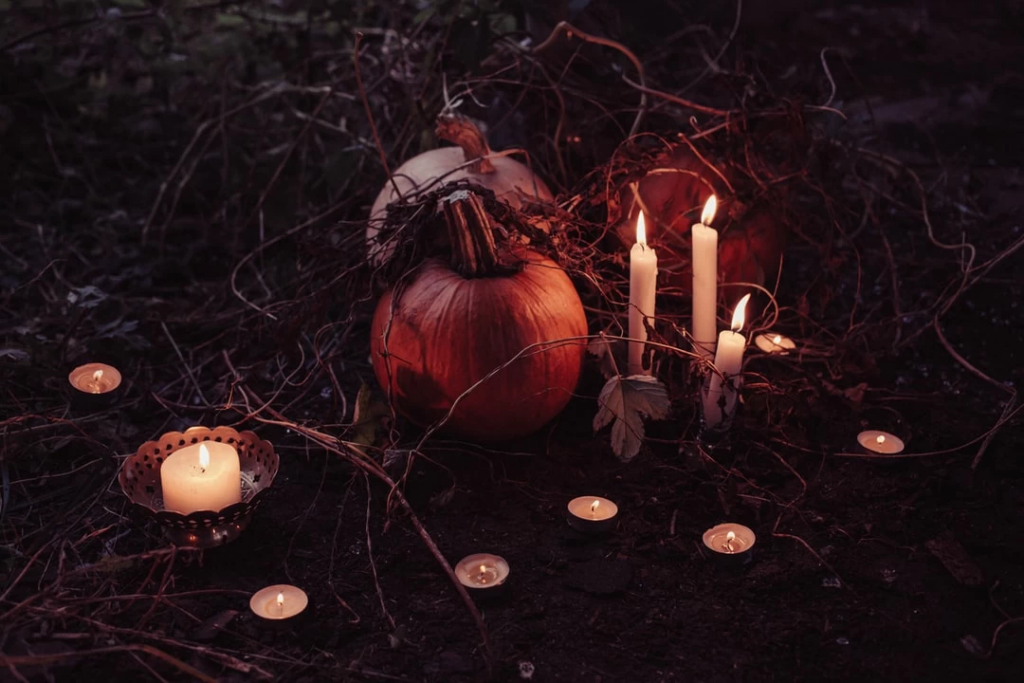 Eco Friendly Halloween Decor Ideas: Add Moody Candles